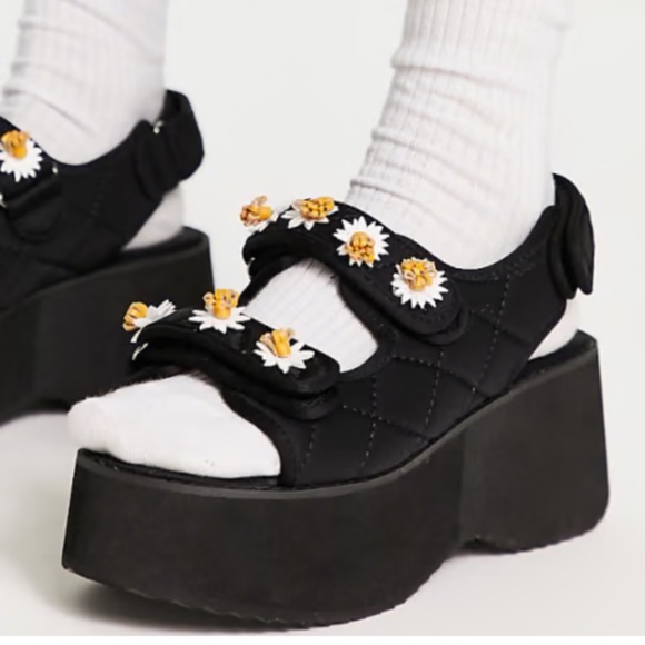 ASOS daisy platform sandals - Picture 1 of 7